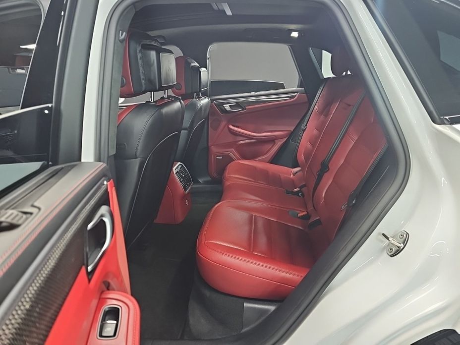 Porsche Macan 2023