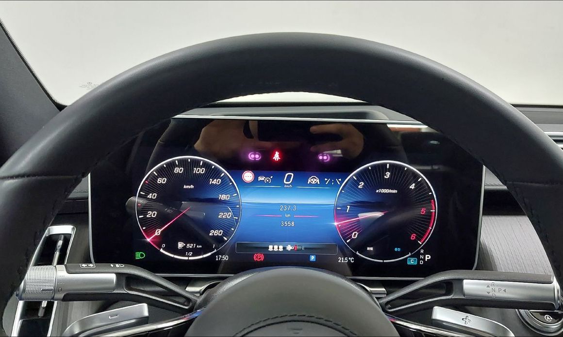 Mercedes-Benz S-Class 2025