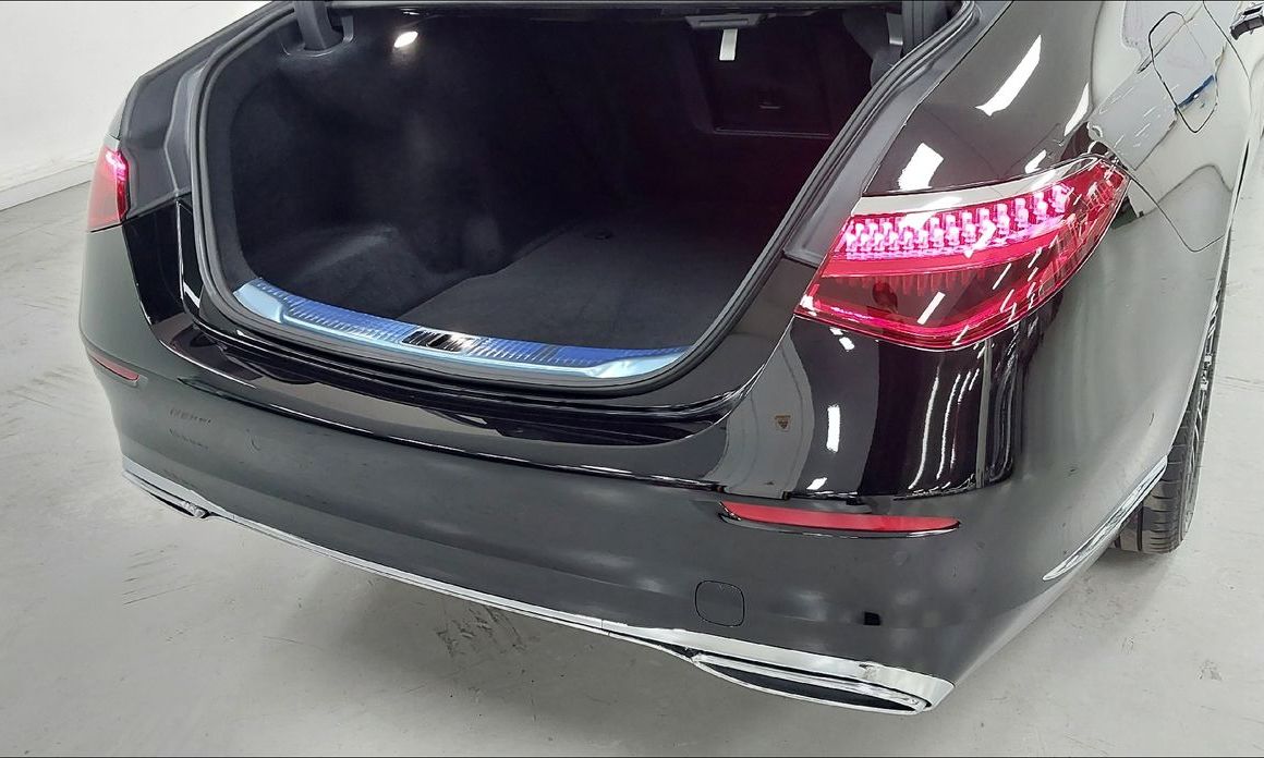 Mercedes-Benz S-Class 2025