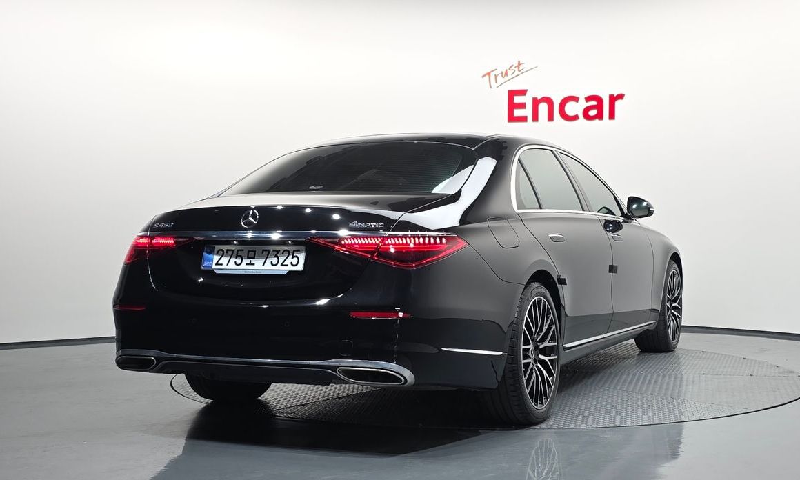 Mercedes-Benz S-Class 2025