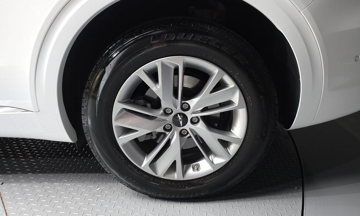 Genesis GV70 2025