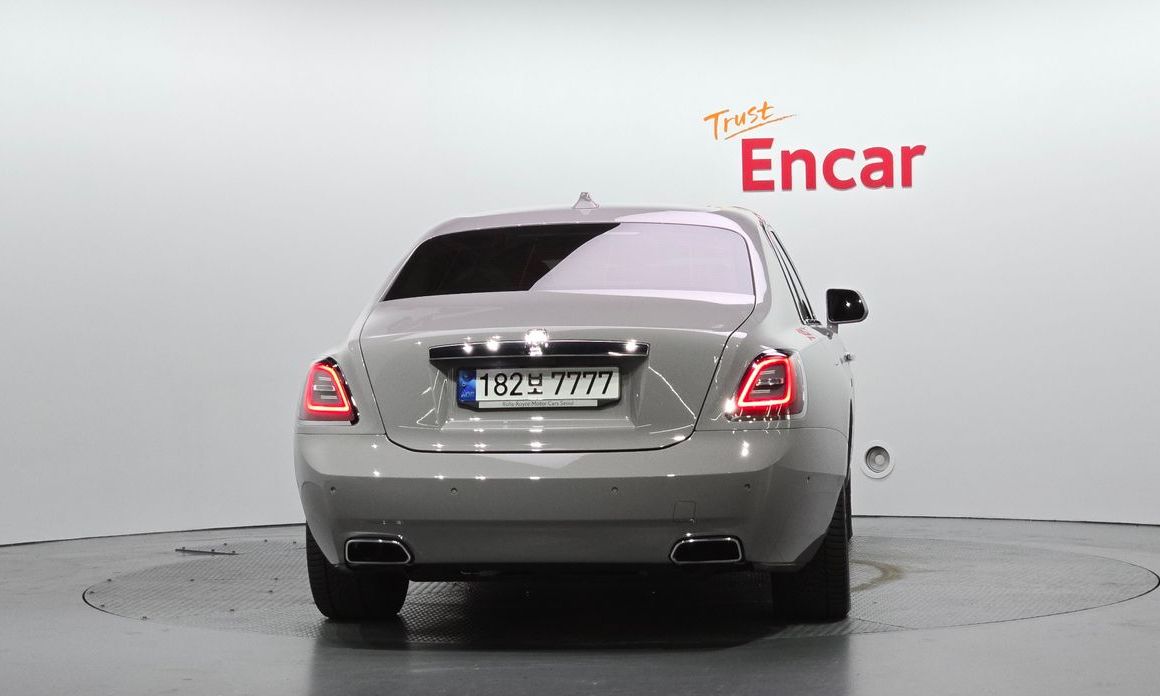 Rolls-Royce Ghost 2021