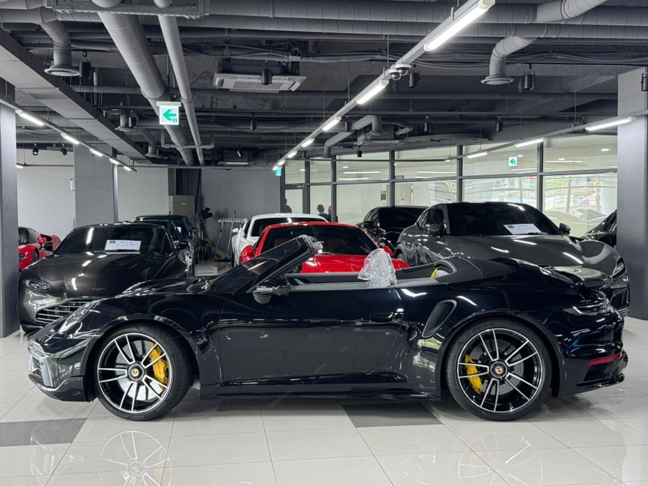 Porsche 911 2023