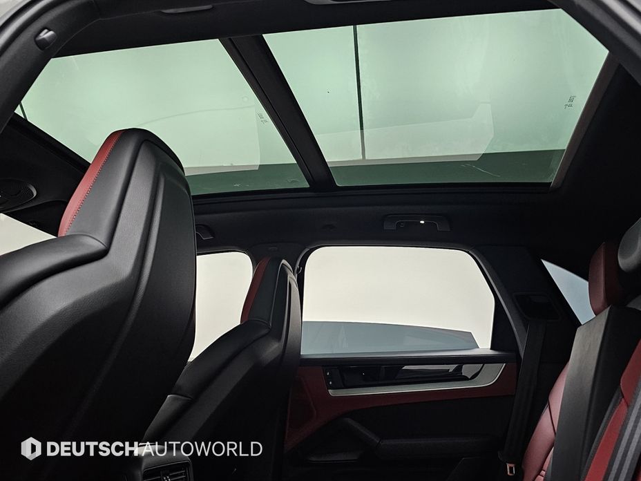 Porsche Cayenne 2024