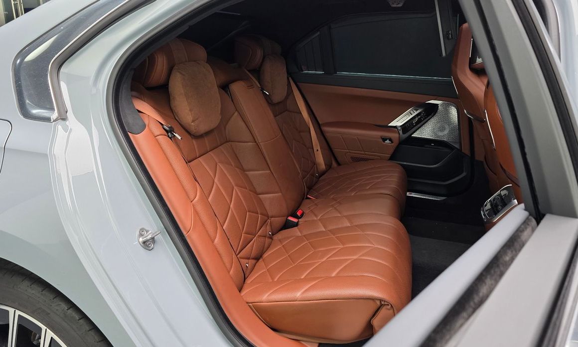 BMW i7 2023