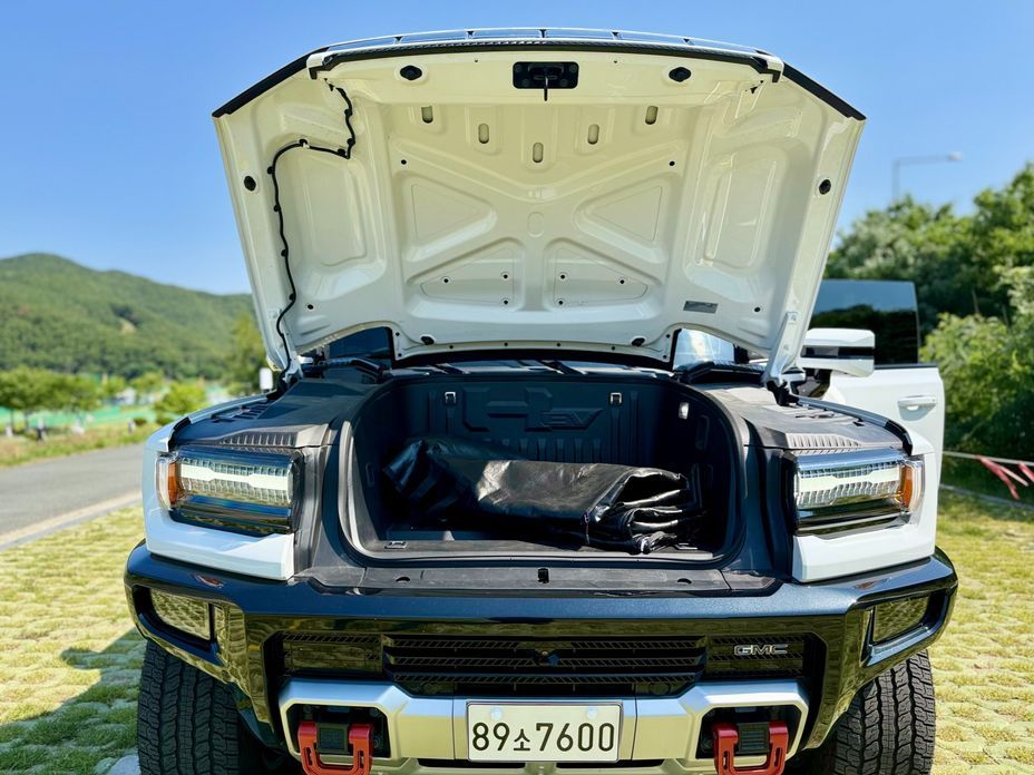 GMC Hummer EV 2024