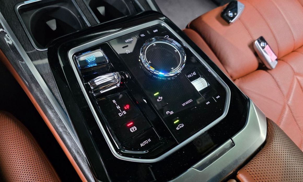 BMW i7 2023