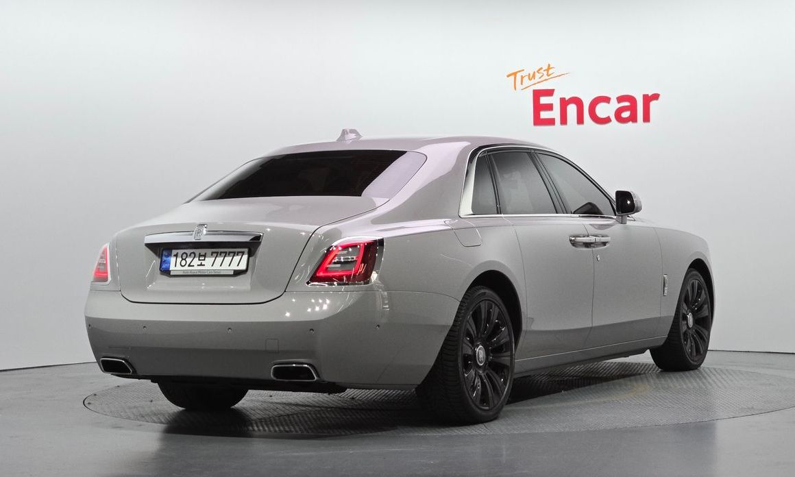 Rolls-Royce Ghost 2021