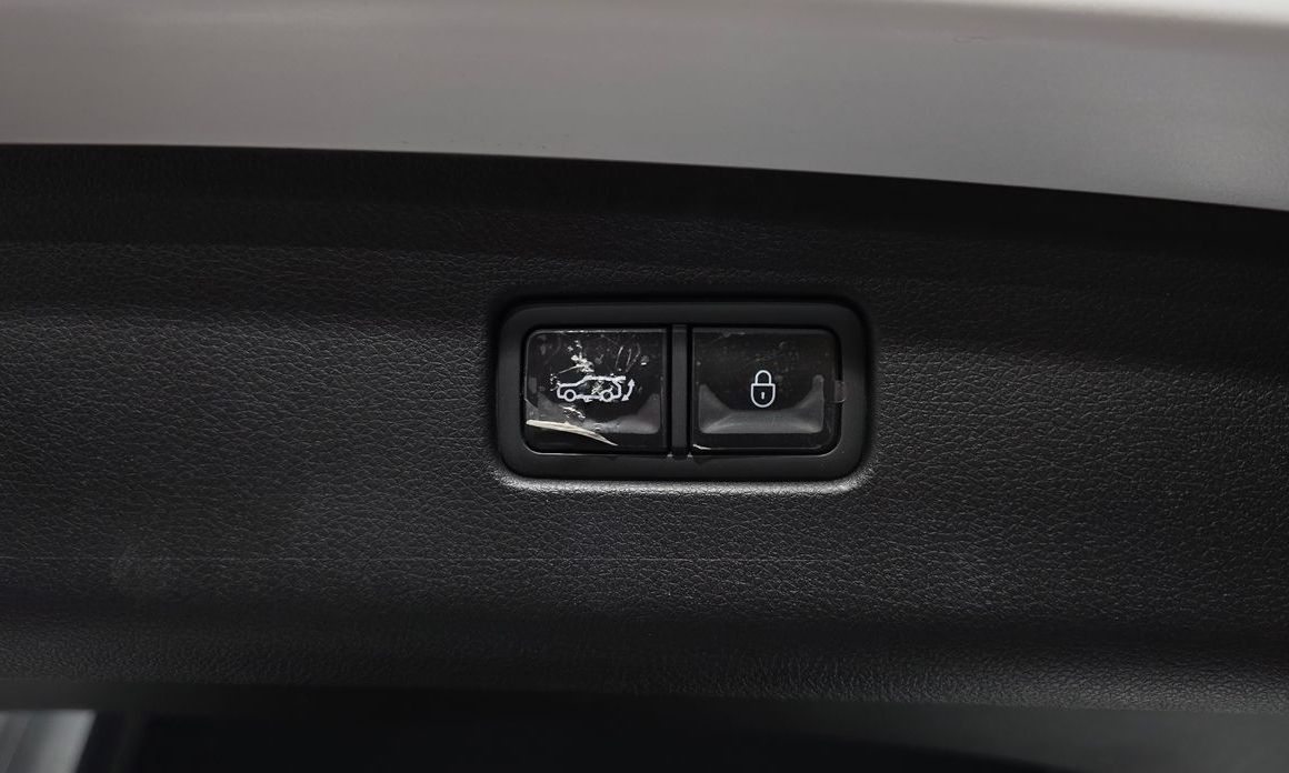 Genesis GV70 2025