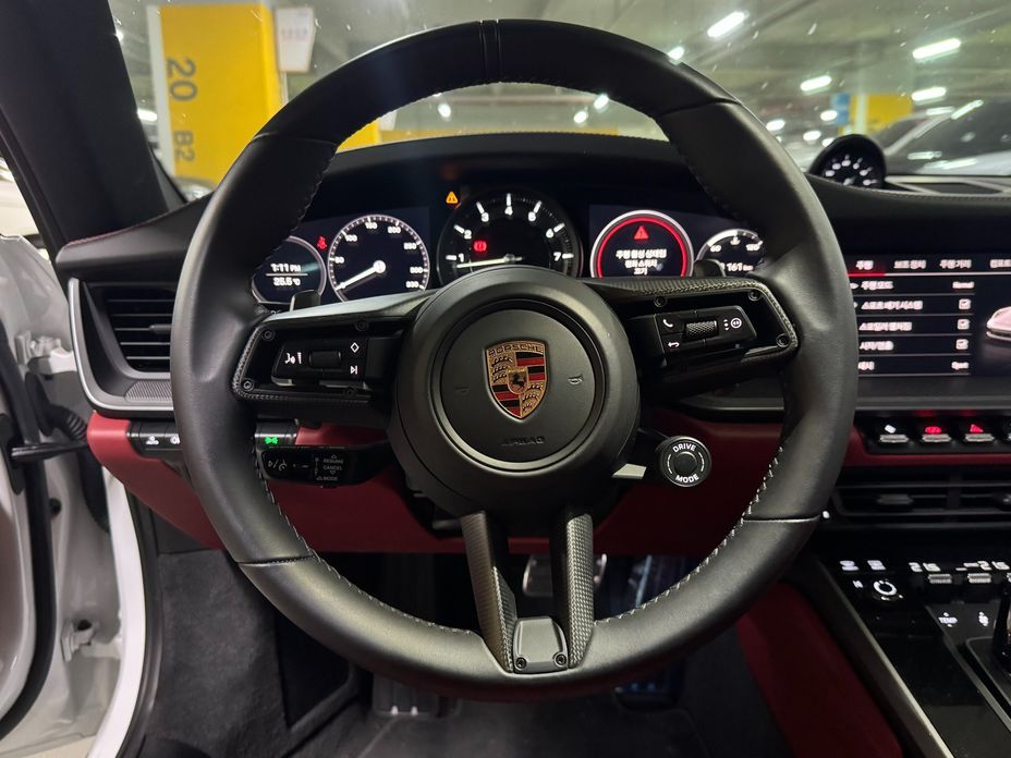 Porsche 911 2024