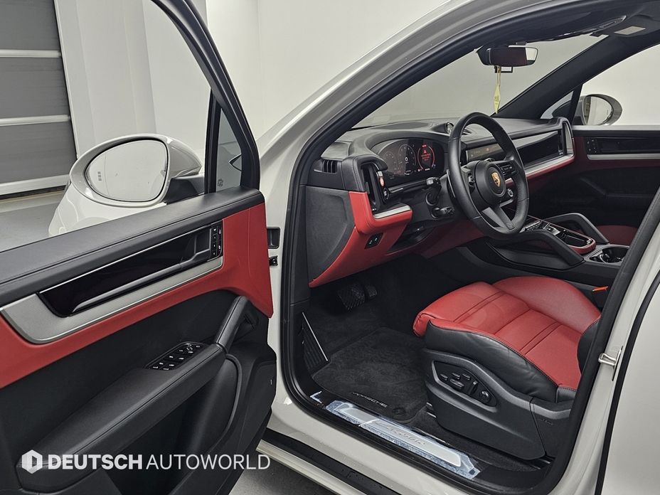 Porsche Cayenne 2024