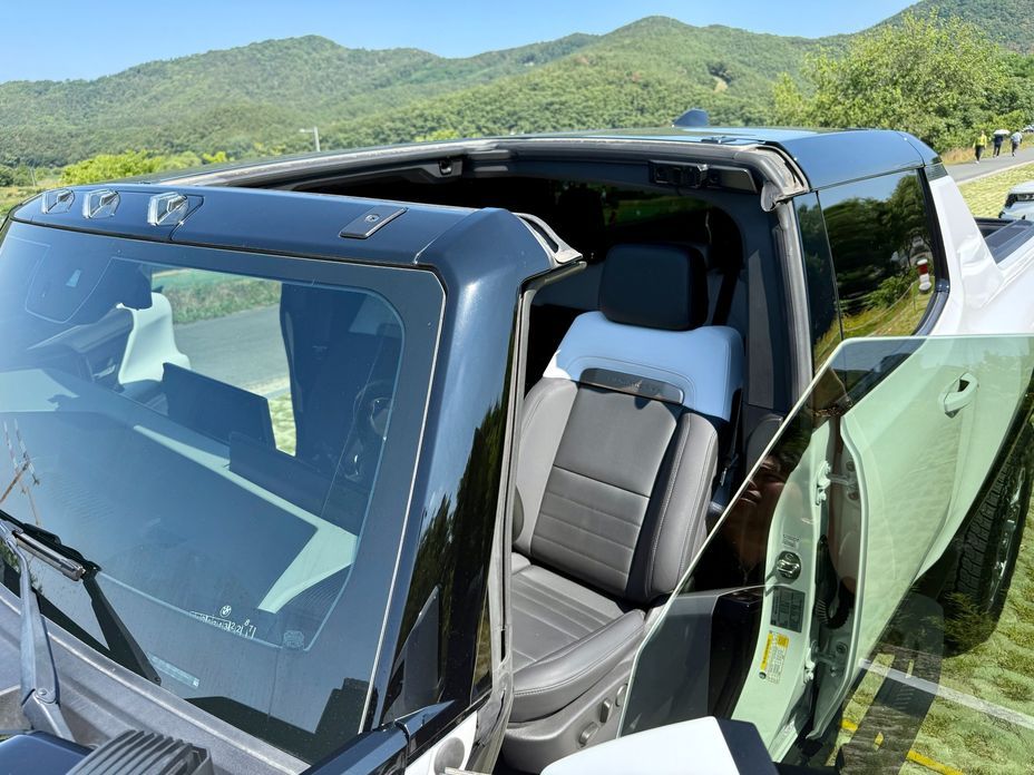GMC Hummer EV 2024