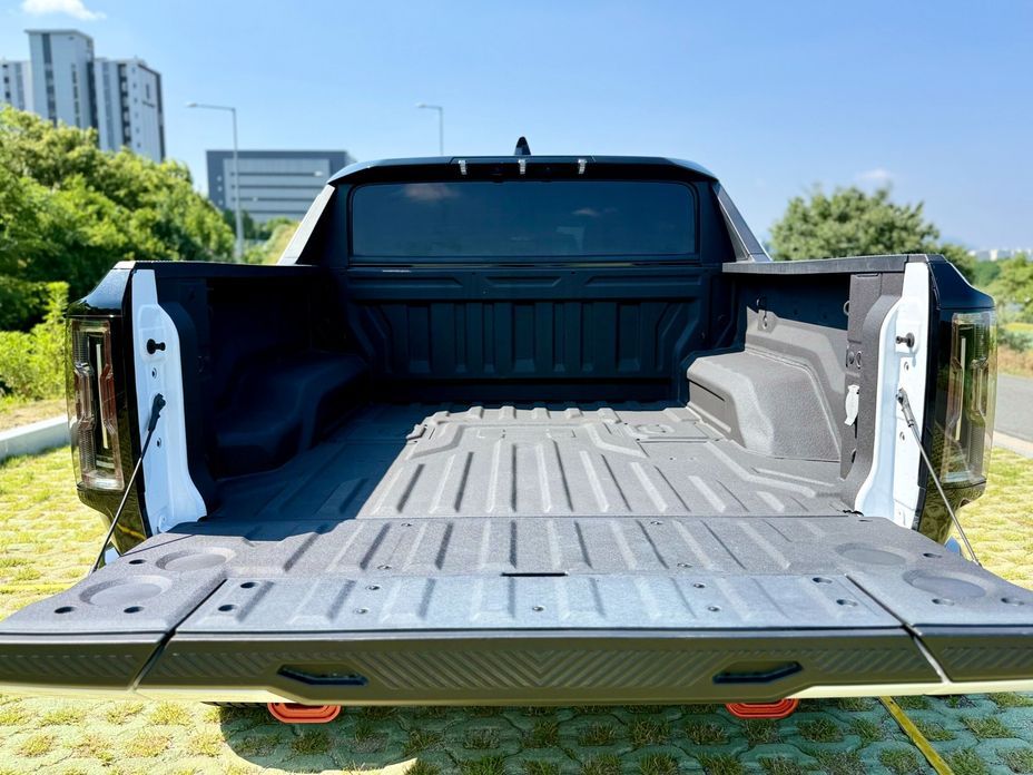 GMC Hummer EV 2024