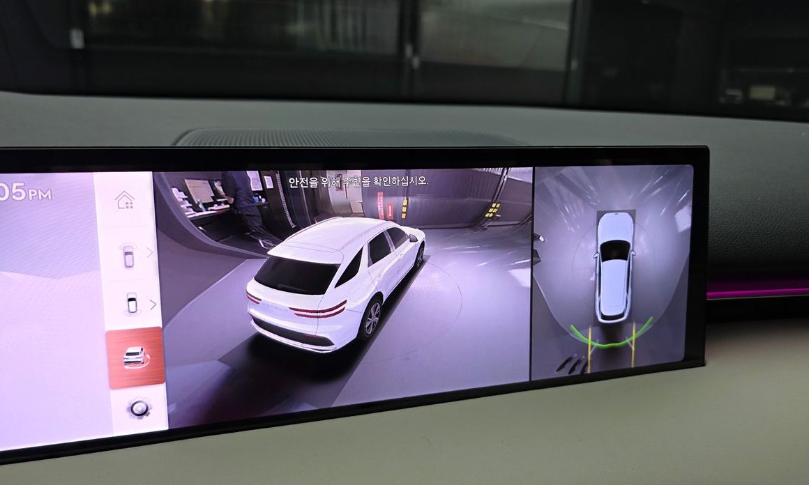 Genesis GV70 2025
