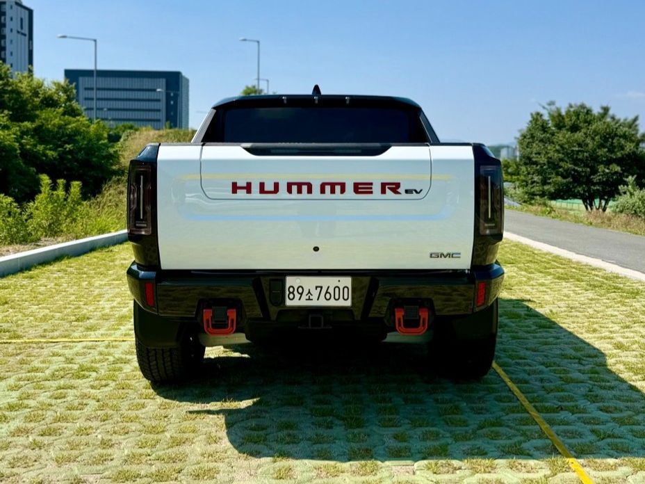 GMC Hummer EV 2024
