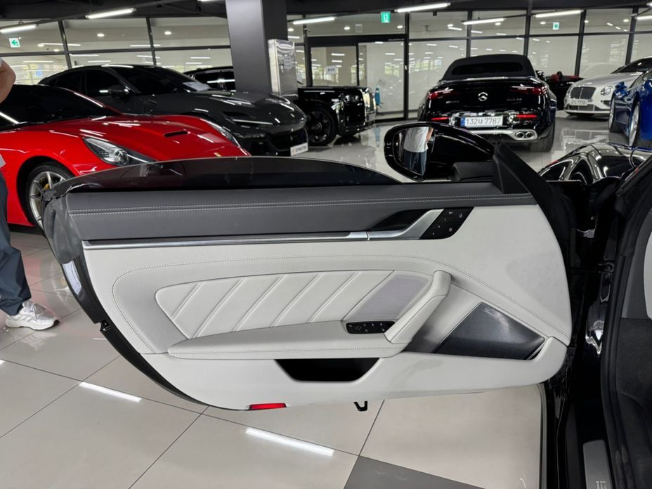 Porsche 911 2023