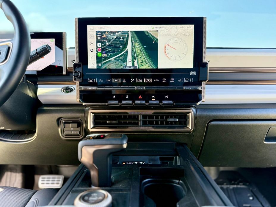 GMC Hummer EV 2024