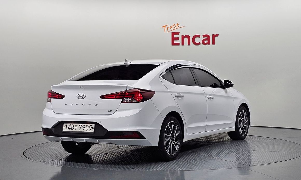 Hyundai AVANTE 2020