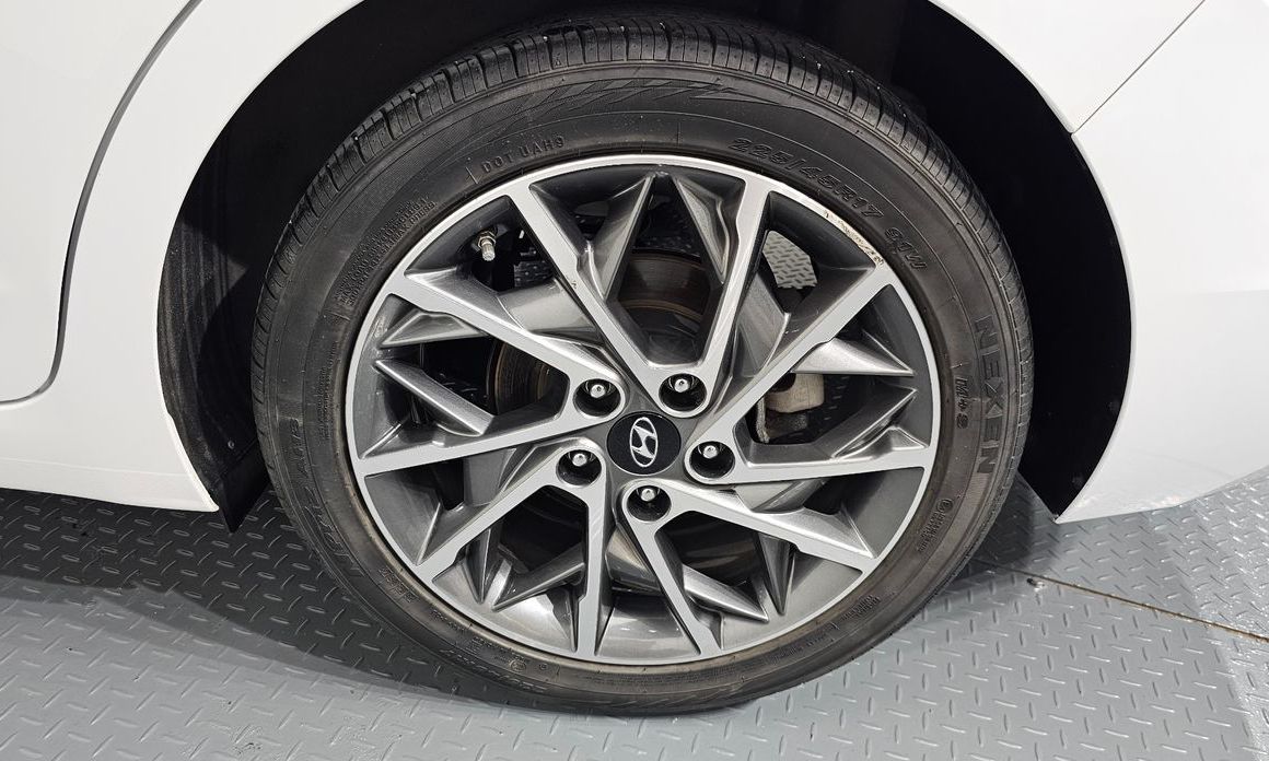 Hyundai AVANTE 2020