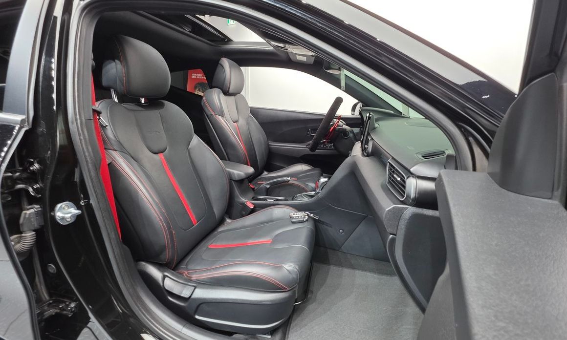 Hyundai Veloster 2018