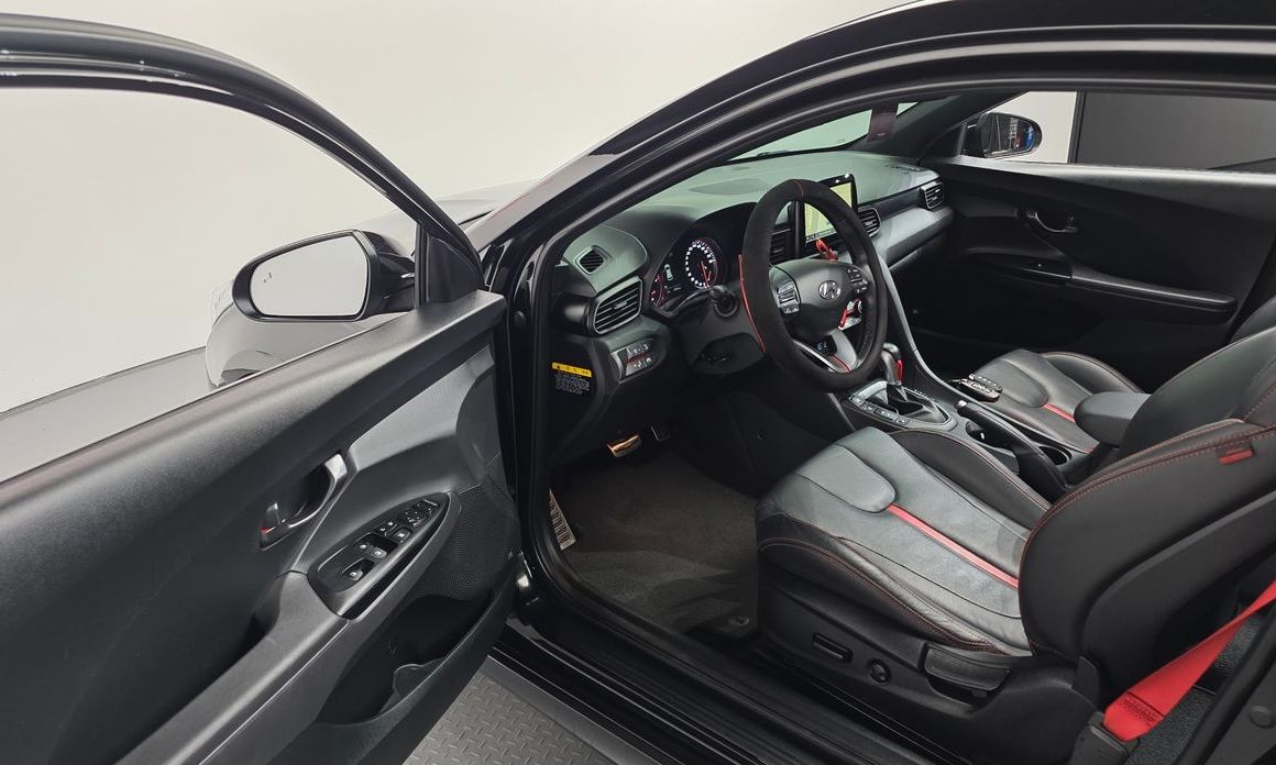 Hyundai Veloster 2018