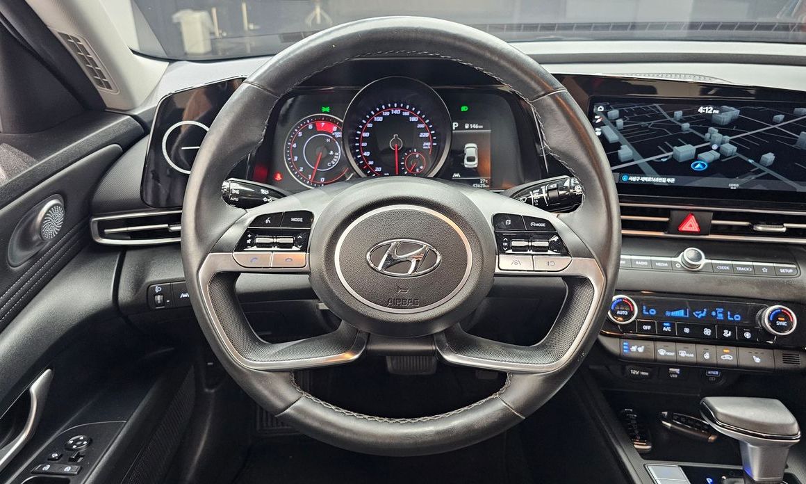 Hyundai AVANTE 2021