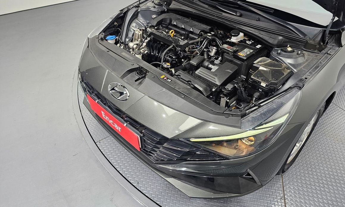 Hyundai AVANTE 2021