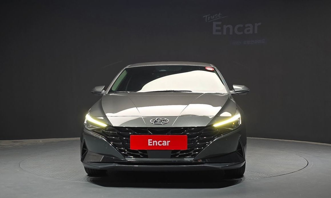 Hyundai AVANTE 2021