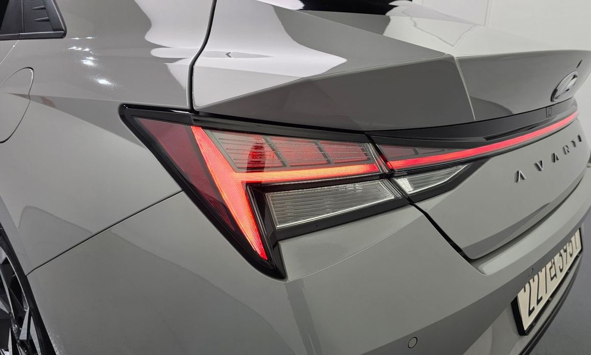 Hyundai AVANTE 2021