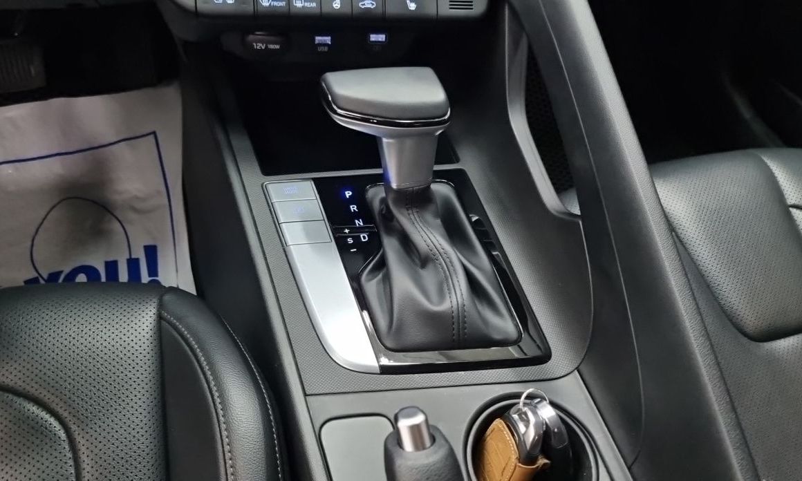 Hyundai AVANTE 2021