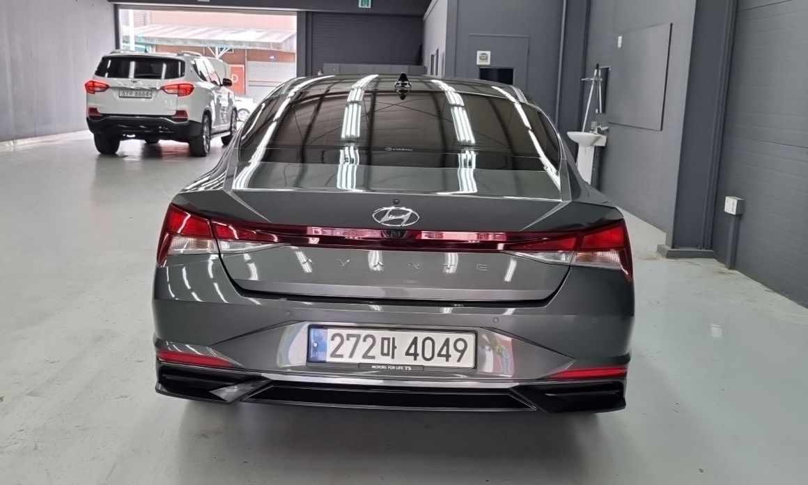 Hyundai AVANTE 2021
