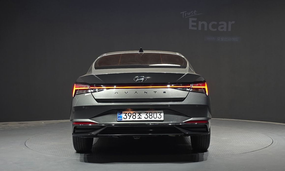 Hyundai AVANTE 2021