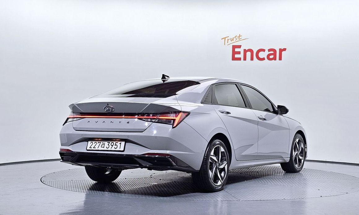 Hyundai AVANTE 2021