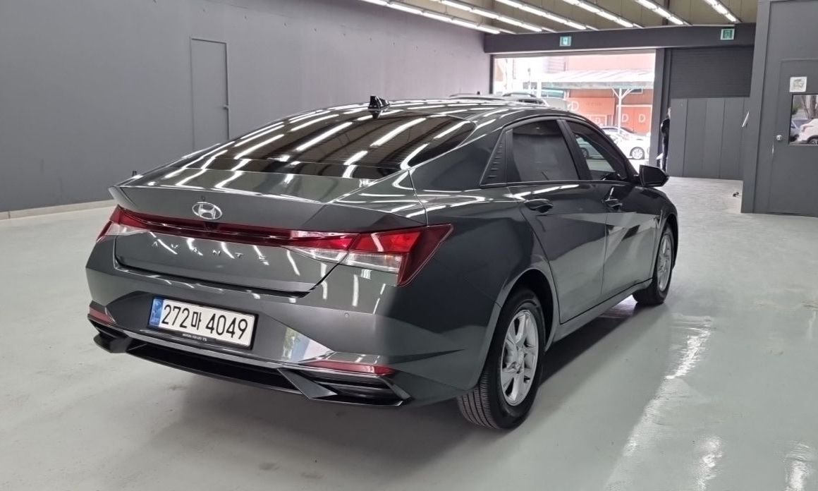 Hyundai AVANTE 2021