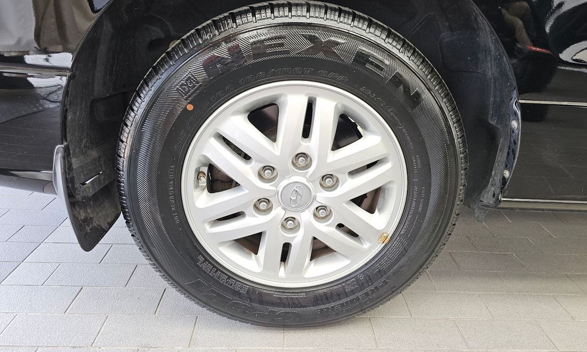 Hyundai Starex 2021