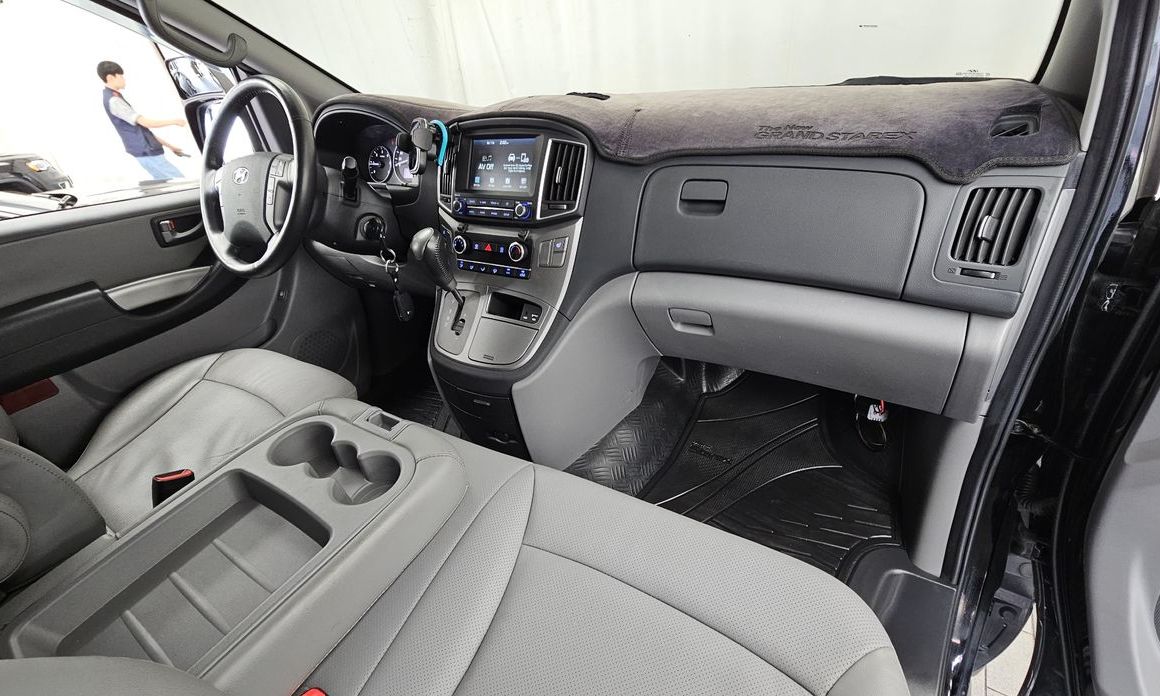 Hyundai Starex 2021