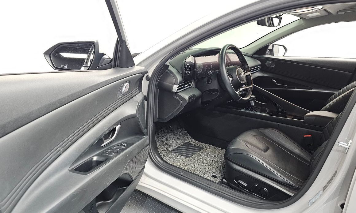 Hyundai AVANTE 2021