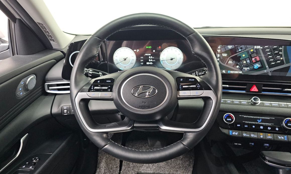 Hyundai AVANTE 2021