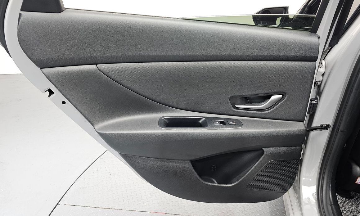 Hyundai AVANTE 2021