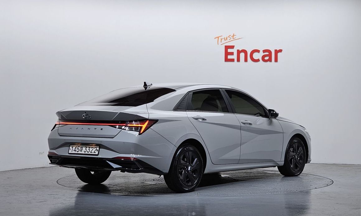 Hyundai AVANTE 2021
