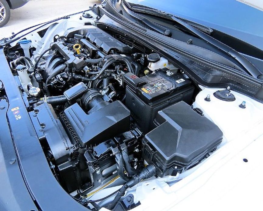 Hyundai AVANTE 2025