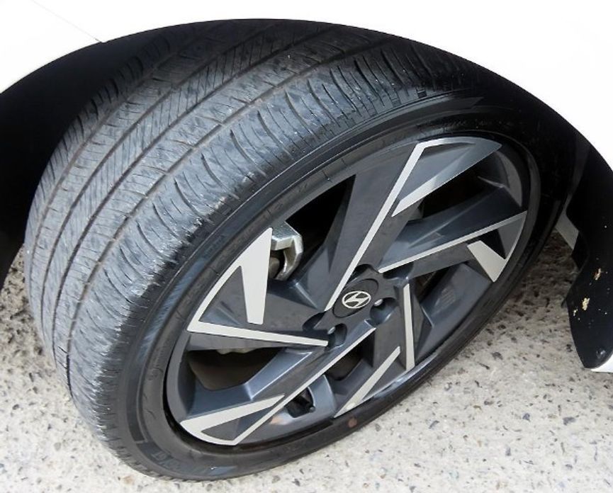 Hyundai AVANTE 2025