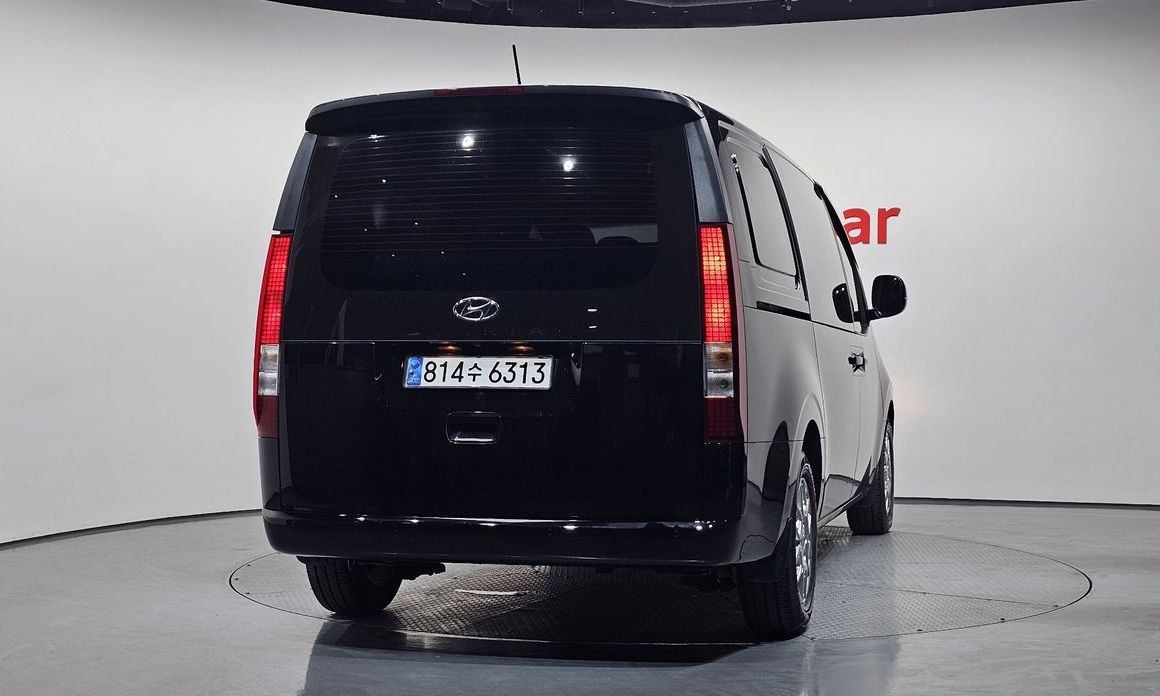 Hyundai Staria 2023