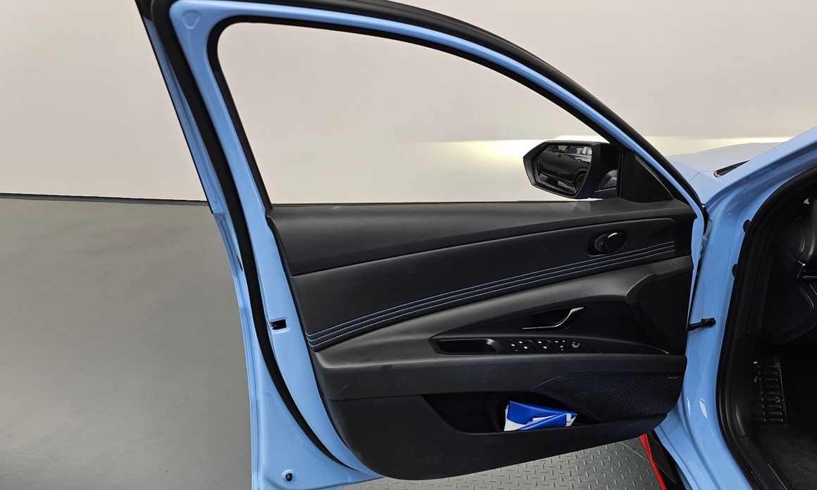 Hyundai AVANTE 2025