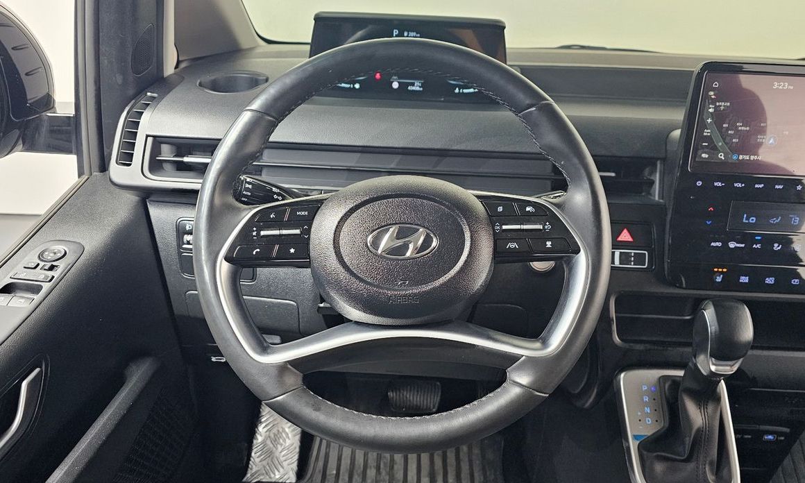 Hyundai Staria 2023