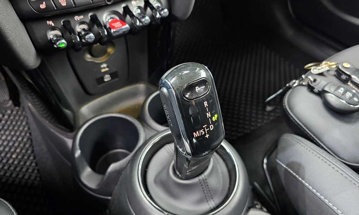 Mini Cooper 2024