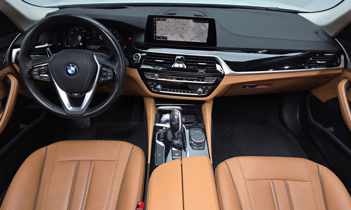 BMW 5-Series 2019
