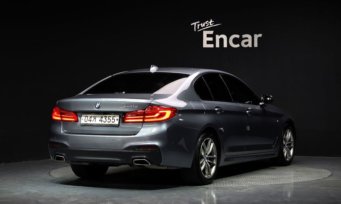 BMW 5-Series 2017
