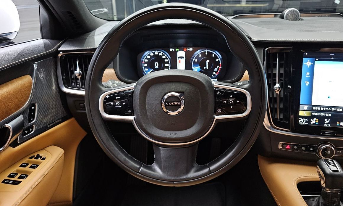 Volvo S90 2019