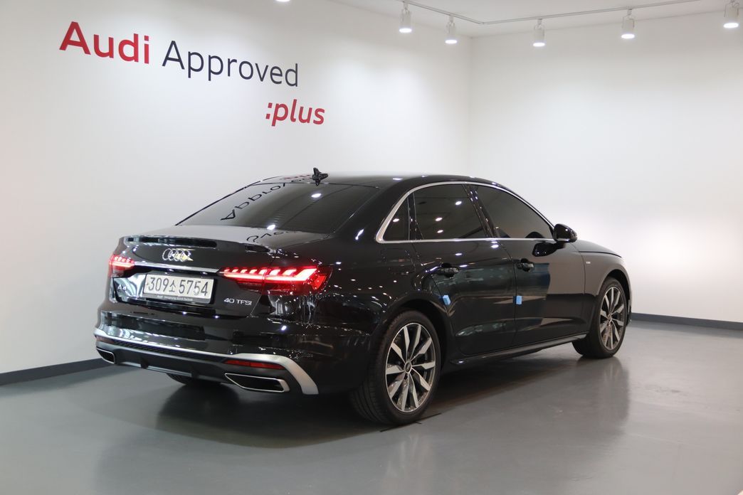 Audi A4 2023